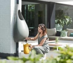 Elho Pure Raindrop 70L - Geel/Oker -Tuin Verkoop 1200x1028