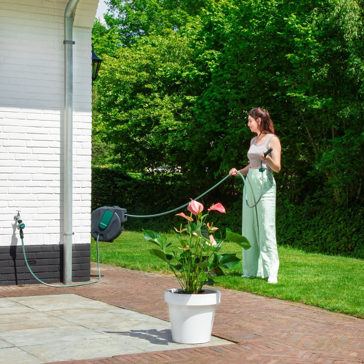 VONROC Automatische Slanghaspel – Incl. 25m Tuinslang, Aansluitslang, Spuitstuk, Koppelingen & Kraanaansluiting 6 VONROC Automatische Slanghaspel – Incl. 25m Tuinslang, Aansluitslang, Spuitstuk, Koppelingen & Kraanaansluiting - Image 6
