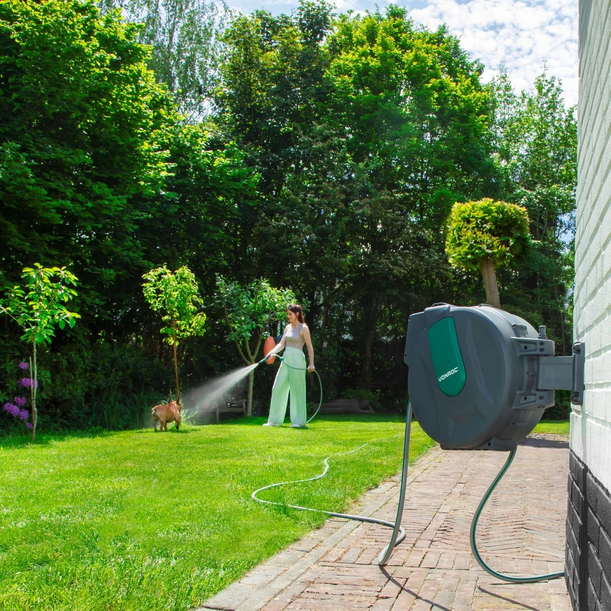 VONROC Automatische Slanghaspel – Incl. 25m Tuinslang, Aansluitslang, Spuitstuk, Koppelingen & Kraanaansluiting 7 VONROC Automatische Slanghaspel – Incl. 25m Tuinslang, Aansluitslang, Spuitstuk, Koppelingen & Kraanaansluiting - Image 7