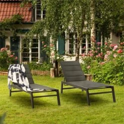Blumfeldt Renazzo Lounge Ligstoel - Ligbed Voor De Tuin - Aluminium Tuinstoel - 6 Standen - Waterafstotend - Bekleding Van 70 % Pvc En 30 % Polyetheen - Zwart 13 Blumfeldt Renazzo Lounge Ligstoel - Ligbed Voor De Tuin - Aluminium Tuinstoel - 6 Standen - Waterafstotend - Bekleding Van 70 % Pvc En 30 % Polyetheen - Zwart -Tuin Verkoop 1200x1200 382