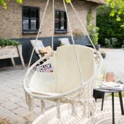 Vita5 Macramé Hangstoel - Voor Binnen En Buiten - Zonder Standaard - Incl. Kussen, Boekenvak En Beschermhoes - Tot 150kg - Beige -Tuin Verkoop 1200x1200 495
