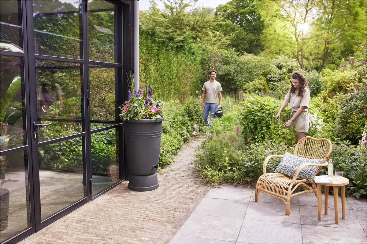 Elho Green Basics Regenton Plus 105 - Regenton Voor Kweken En Oogsten - Ø 58.4 X H 80.4 Cm - Zwart/Living Black 3 Elho Green Basics Regenton Plus 105 - Regenton Voor Kweken En Oogsten - Ø 58.4 X H 80.4 Cm - Zwart/Living Black - Image 3