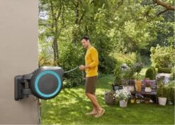 GARDENA - Wandslangenbox Slanghouder - RollUp M/L - 25 Meter - Ø 13 Mm 21 GARDENA - Wandslangenbox Slanghouder - RollUp M/L - 25 Meter - Ø 13 Mm -Tuin Verkoop 1200x857