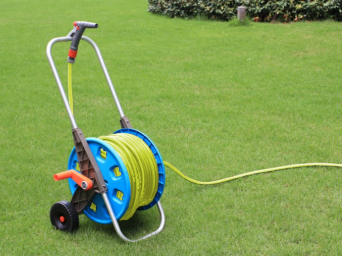 Slangenwagen Met 50 Meter Tuinslang | Eagle Garden | Incl. Spuitkopstuk En Connectors | Geel 3 Slangenwagen Met 50 Meter Tuinslang | Eagle Garden | Incl. Spuitkopstuk En Connectors | Geel - Image 3