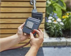 GARDENA - Select Computer Besproeiingscomputer - 3 Besproeiingen Per Dag -Tuin Verkoop 1200x962