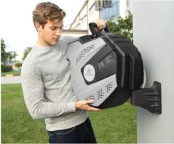 CoolHome Wandslangenbox 15 Meter + 1,5 Meter - Tuinslang Met Haspel- Slangenhouder 180° Draaibaar - Tuinslanghaspel Zwart - Grijs -Tuin Verkoop 1200x992 2