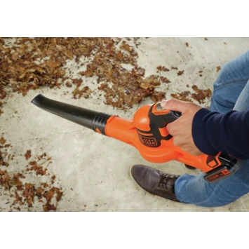 Black & Decker BLACK+DECKER Accu Bladblazer GWC1820PCB-XJ (zonder Accu) 1 Black & Decker BLACK+DECKER Accu Bladblazer GWC1820PCB-XJ (zonder Accu)