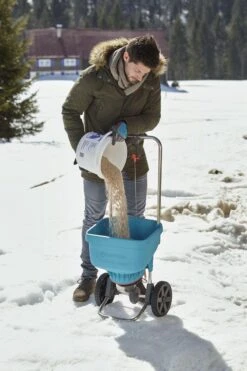 GARDENA Strooiwagen XL Strooikar - 800m2 - 18 Liter 13 GARDENA Strooiwagen XL Strooikar - 800m2 - 18 Liter -Tuin Verkoop 799x1200 1