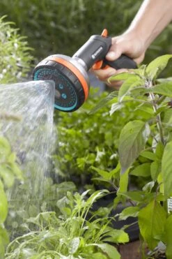 GARDENA - Premium Multifunctionele Broeskop - Exclusief Verlengsteel -Tuin Verkoop 799x1200 9